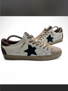ShuShop Pamela Brown White Black Star Sneakers Size 9